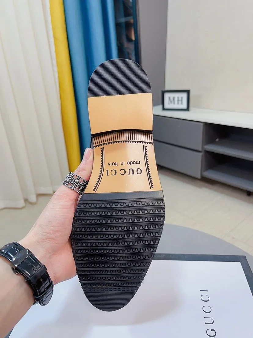 Men's Men's Shoes 💰458🌹🌹【GUCCI】The most popular classic Gucci leather shoes. Synchronized with the official website, the upper is made of Italian open-sided pig➕cow leather lining, with unique brand and unique craftsmanship. Highlighting the hot style of the new year. Stop hesitating, stop wandering, get it now. Number: 38--44, 45 46 can be customized